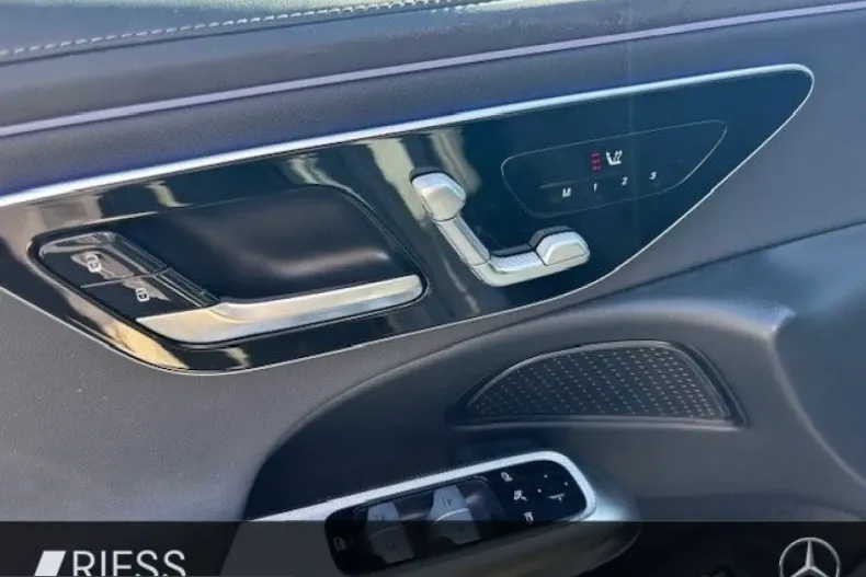 Mercedes-Benz E 400 (Clasa E) din 2024 cu 33.241 km - oferta MER207835 - foto 12