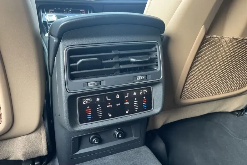 Audi Q8 din 2022 cu 72.490 km - oferta AUD207837 - foto 17