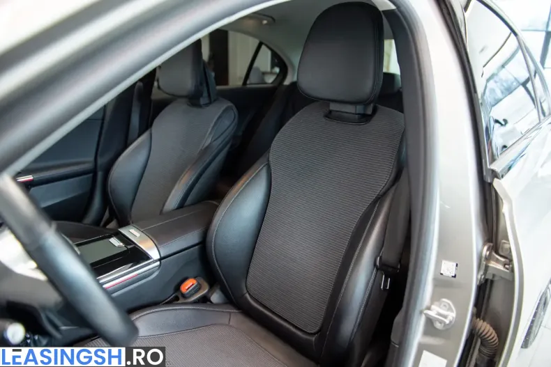 Mercedes-Benz C 300 (Clasa C) din 2022 cu 83.407 km - oferta MER207842 - foto 13