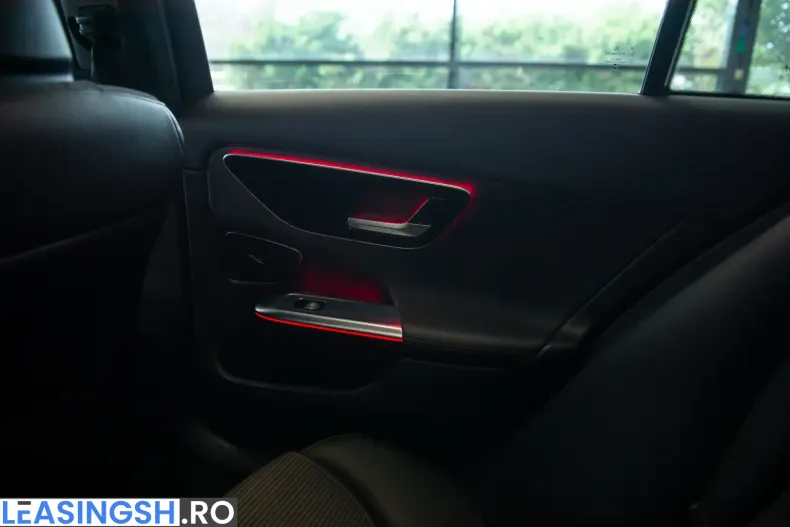 Mercedes-Benz C 300 (Clasa C) din 2022 cu 83.407 km - oferta MER207842 - foto 31
