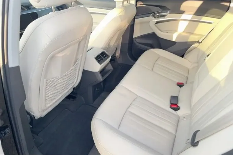 Audi e-tron din 2022 cu 24.592 km - oferta AUD207846 - foto 10