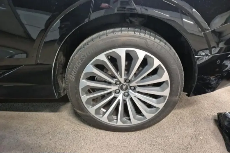 Audi e-tron din 2022 cu 50.400 km - oferta AUD207847 - foto 11