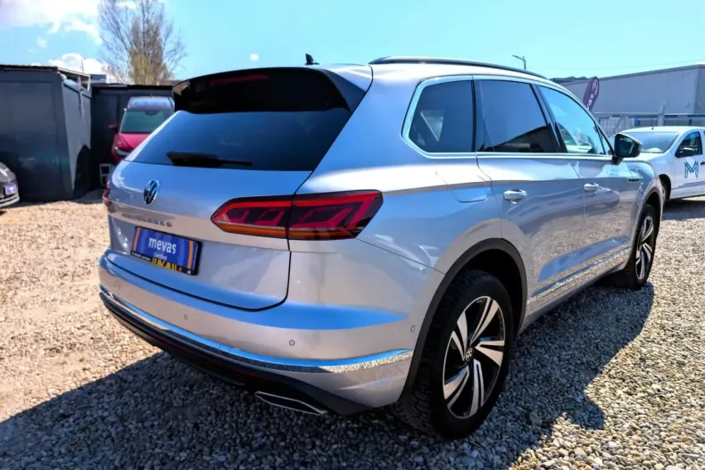 Volkswagen Touareg din 2021 cu 146.855 km - oferta VOL207849 - foto 6