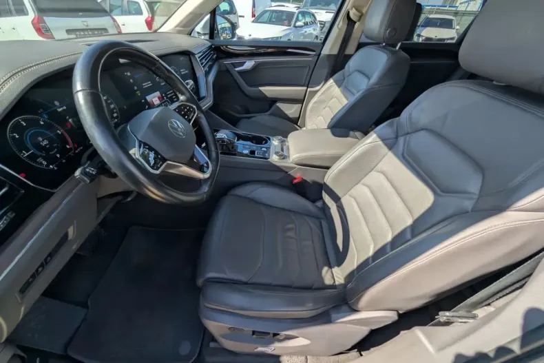 Volkswagen Touareg din 2021 cu 146.855 km - oferta VOL207849 - foto 14