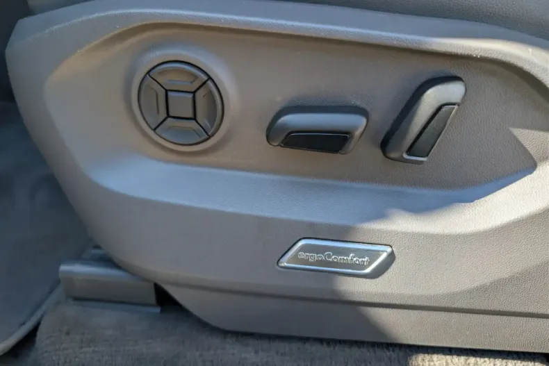 Volkswagen Touareg din 2021 cu 146.855 km - oferta VOL207849 - foto 15