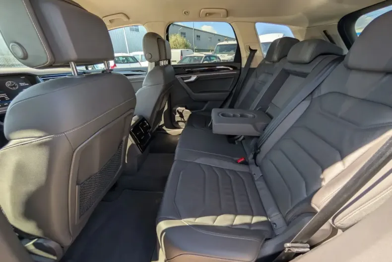 Volkswagen Touareg din 2021 cu 146.855 km - oferta VOL207849 - foto 17