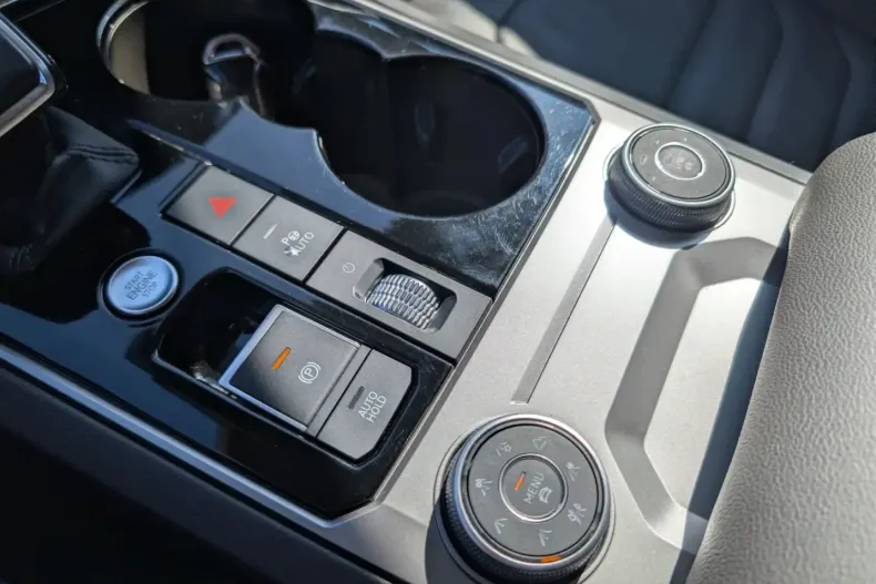 Volkswagen Touareg din 2021 cu 146.855 km - oferta VOL207849 - foto 30