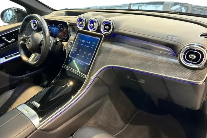 Mercedes-Benz GLC 300 (Clasa GLC) din 2023 cu 46.273 km - oferta MER207854 - foto 3