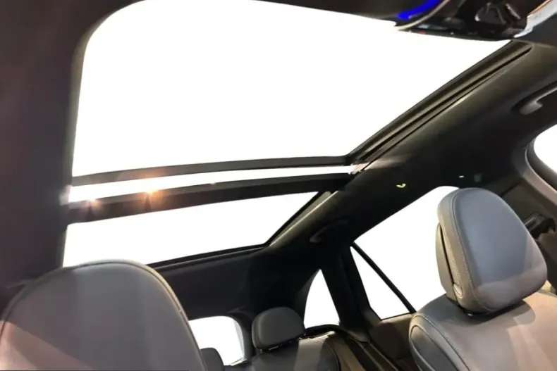 Mercedes-Benz GLC 300 (Clasa GLC) din 2023 cu 46.273 km - oferta MER207854 - foto 13