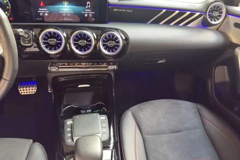 Mercedes-Benz CLA 35 AMG (Clasa CLA) din 2023 cu 48.106 km - oferta MER207856 - foto 14