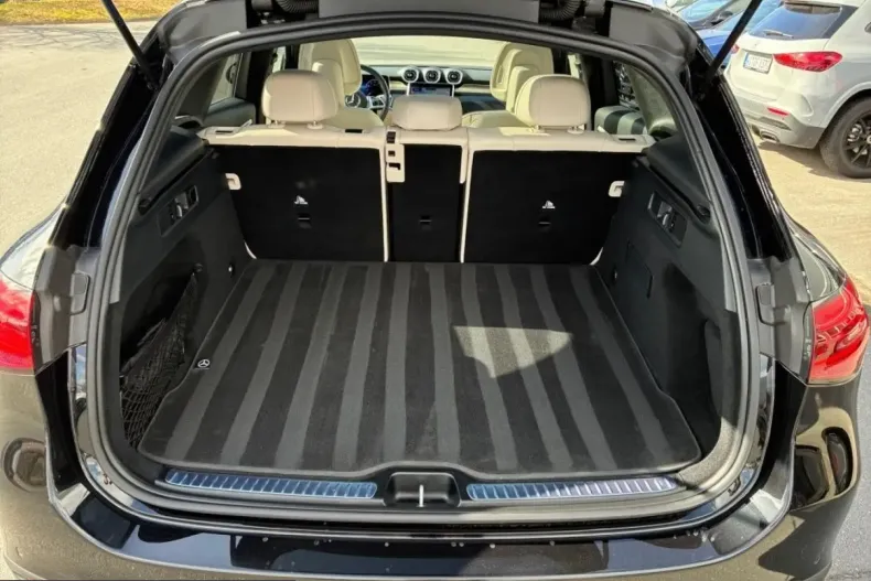 Mercedes-Benz GLC 200 (Clasa GLC) din 2024 cu 8.980 km - oferta MER207857 - foto 13