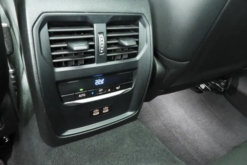 BMW 320 (Seria 3) din 2024 cu 33.000 km - oferta BMW207860 - foto 18