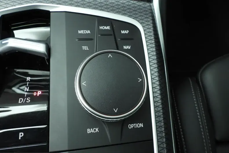 BMW 320 (Seria 3) din 2024 cu 33.000 km - oferta BMW207860 - foto 26