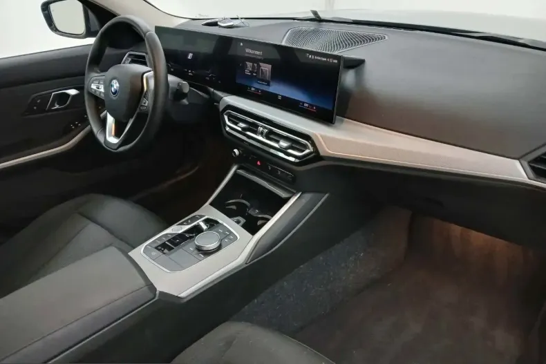 BMW 320 (Seria 3) din 2024 cu 67.100 km - oferta BMW207862 - foto 6