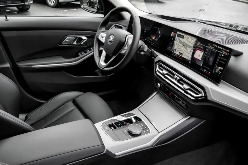 BMW 330 (Seria 3) din 2024 cu 49.827 km - oferta BMW207863 - foto 3