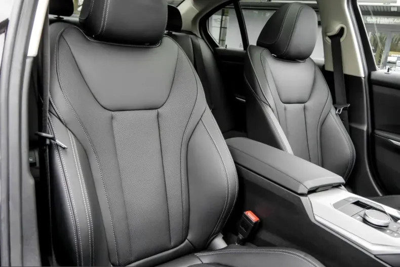 BMW 330 (Seria 3) din 2024 cu 49.827 km - oferta BMW207863 - foto 5