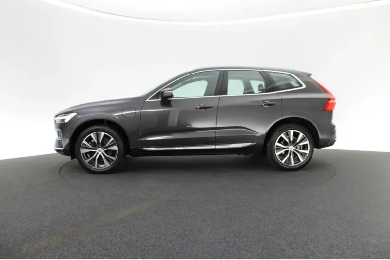 Volvo XC60 din 2021 cu 36.382 km - oferta VOL207868 - foto 2