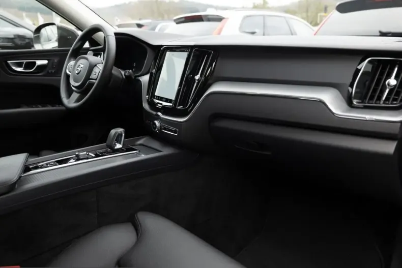 Volvo XC60 din 2021 cu 36.382 km - oferta VOL207868 - foto 27