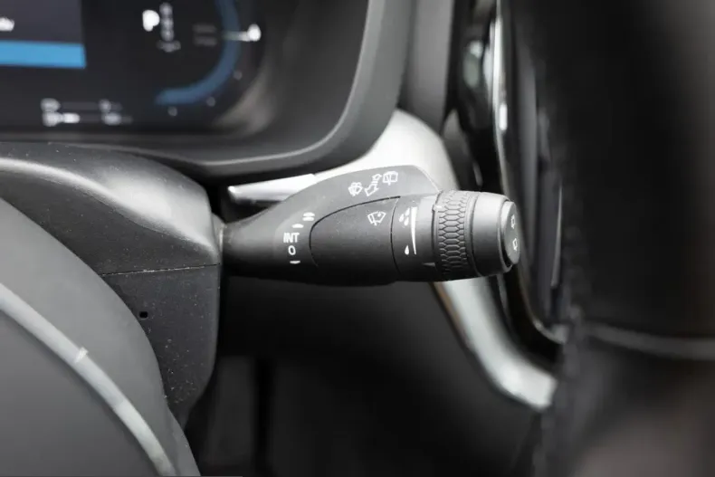 Volvo XC60 din 2021 cu 36.382 km - oferta VOL207868 - foto 41