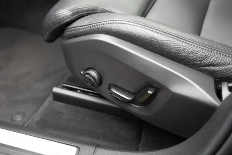 Volvo XC60 din 2021 cu 36.382 km - oferta VOL207868 - foto 44