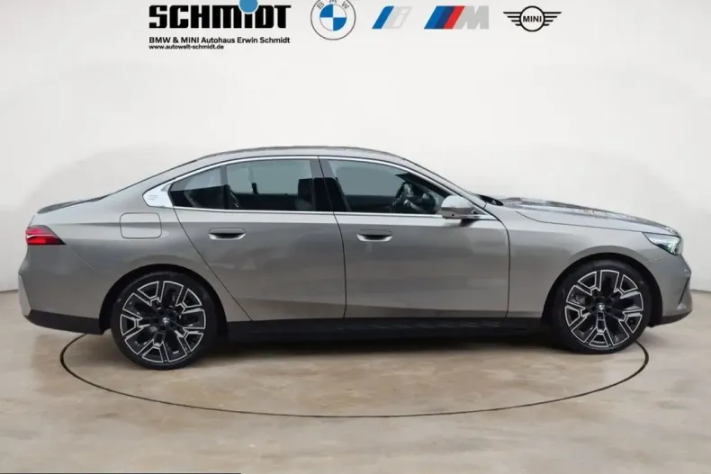 BMW 550 (Seria 5) din 2024 cu 21.005 km - oferta BMW207869 - foto 7