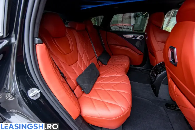 BMW XM (Seria X) din 2025 cu 7.200 km - oferta BMW207874 - foto 16