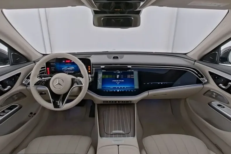 Mercedes-Benz E 400 (Clasa E) din 2025 cu 19.999 km - oferta MER207875 - foto 7