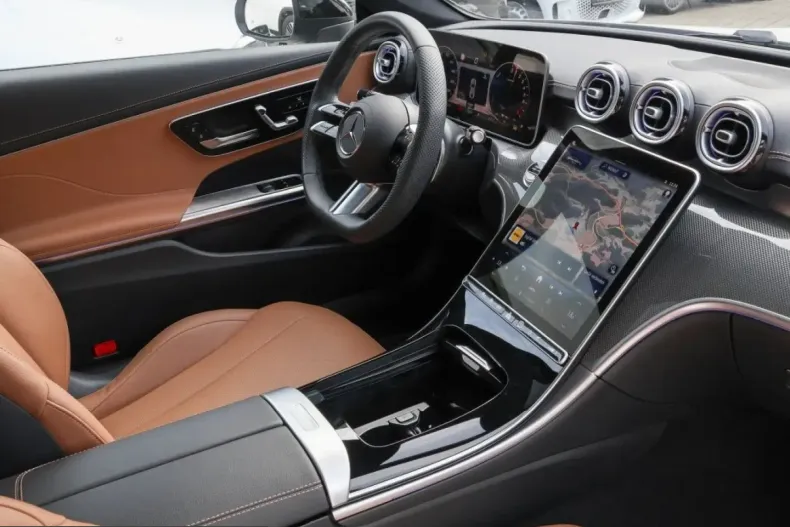 Mercedes-Benz CLE 300 (Clasa CLE) din 2025 cu 9.071 km - oferta MER207884 - foto 3