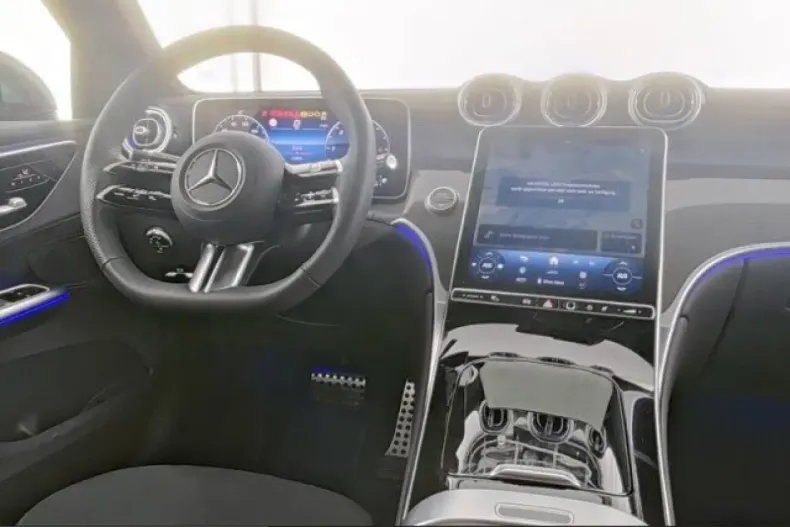 Mercedes-Benz GLC 300 (Clasa GLC) din 2025 cu 13.895 km - oferta MER207888 - foto 6