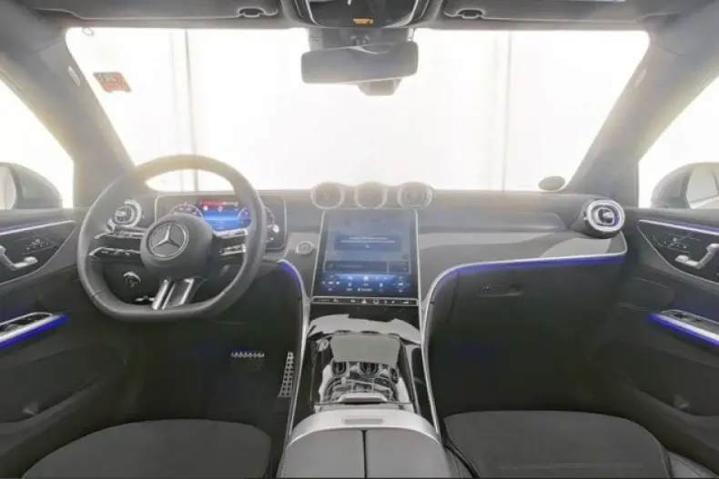 Mercedes-Benz GLC 300 (Clasa GLC) din 2025 cu 13.895 km - oferta MER207888 - foto 7