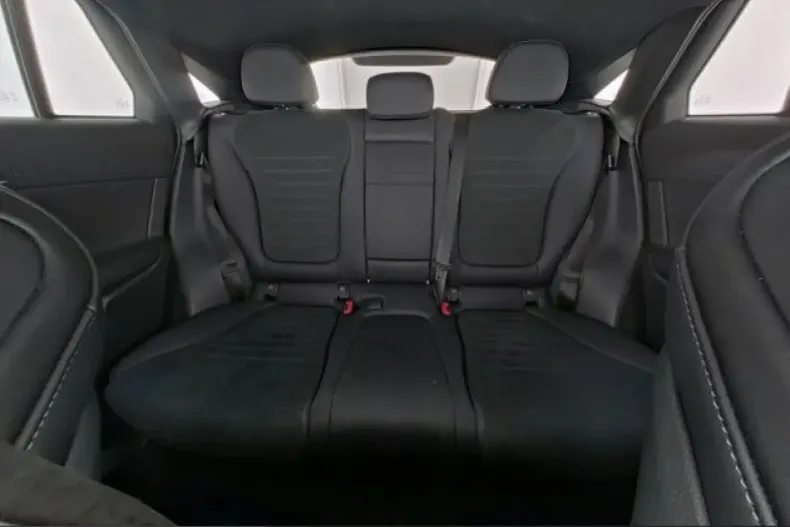 Mercedes-Benz GLC 300 (Clasa GLC) din 2025 cu 13.895 km - oferta MER207888 - foto 8