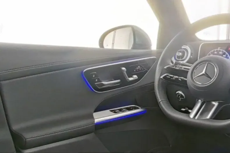 Mercedes-Benz GLC 300 (Clasa GLC) din 2025 cu 13.895 km - oferta MER207888 - foto 9