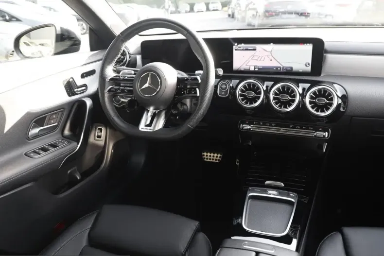 Mercedes-Benz CLA 35 AMG (Clasa CLA) din 2024 cu 26.482 km - oferta MER207891 - foto 7