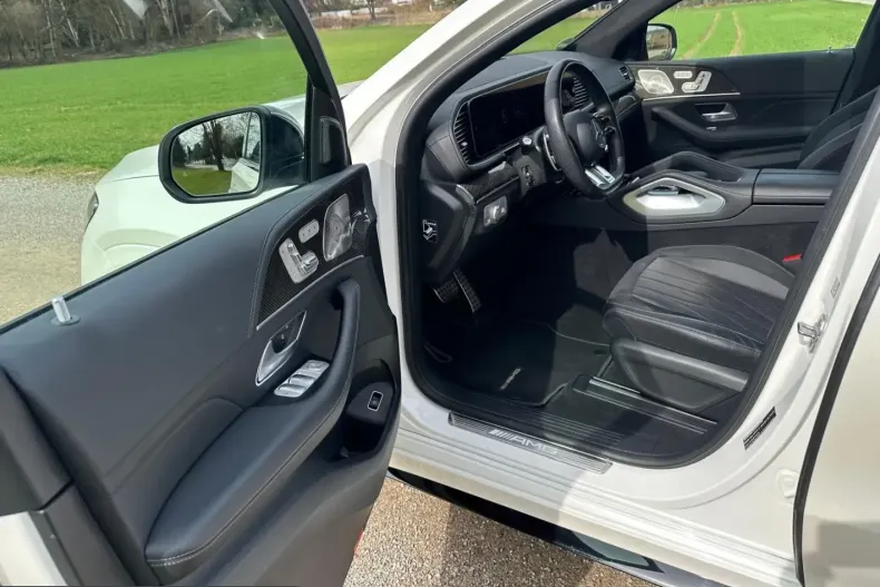 Mercedes-Benz GLE 63 AMG (Clasa GLE) din 2024 cu 27.500 km - oferta MER207906 - foto 14