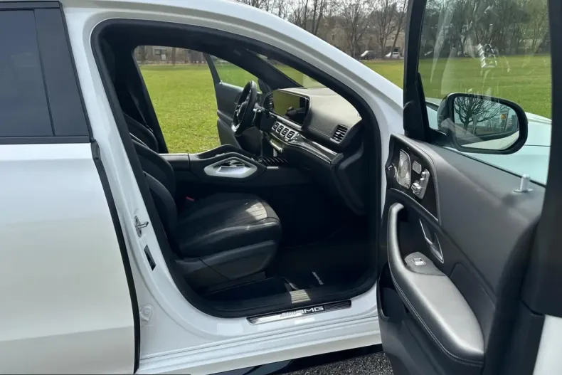 Mercedes-Benz GLE 63 AMG (Clasa GLE) din 2024 cu 27.500 km - oferta MER207906 - foto 16