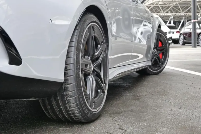 Mercedes-Benz CLA 45 AMG (Clasa CLA) din 2025 cu 4.200 km - oferta MER207910 - foto 7