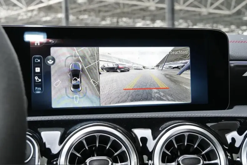 Mercedes-Benz CLA 45 AMG (Clasa CLA) din 2025 cu 4.200 km - oferta MER207910 - foto 15