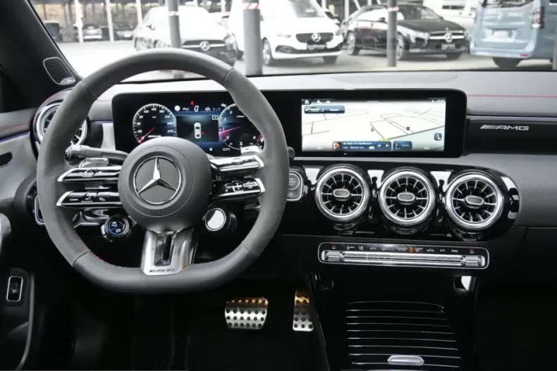 Mercedes-Benz CLA 45 AMG (Clasa CLA) din 2025 cu 4.200 km - oferta MER207910 - foto 16