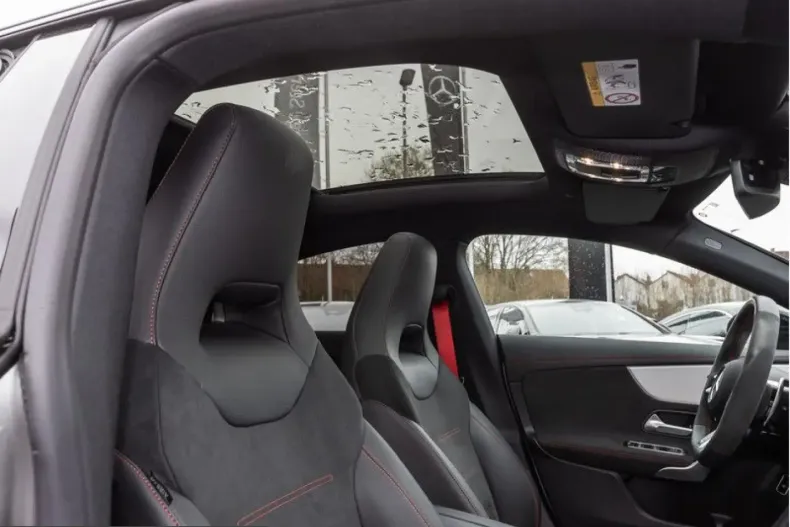 Mercedes-Benz CLA 45 AMG (Clasa CLA) din 2024 cu 12.458 km - oferta MER207911 - foto 5