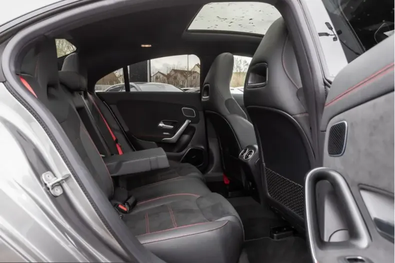 Mercedes-Benz CLA 45 AMG (Clasa CLA) din 2024 cu 12.458 km - oferta MER207911 - foto 10