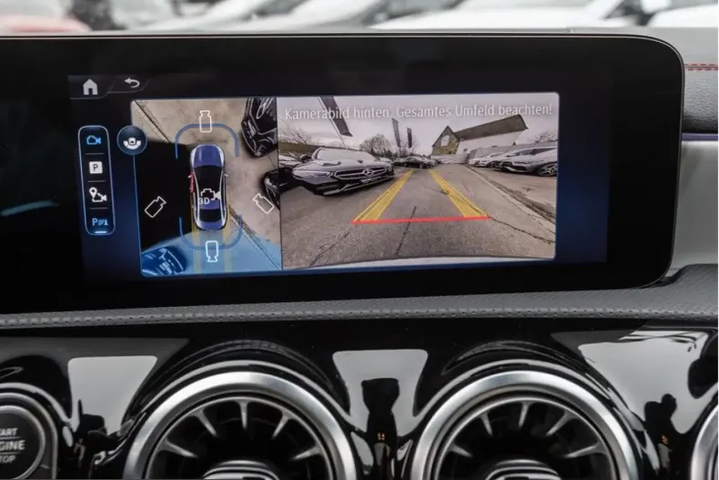 Mercedes-Benz CLA 45 AMG (Clasa CLA) din 2024 cu 12.458 km - oferta MER207911 - foto 13