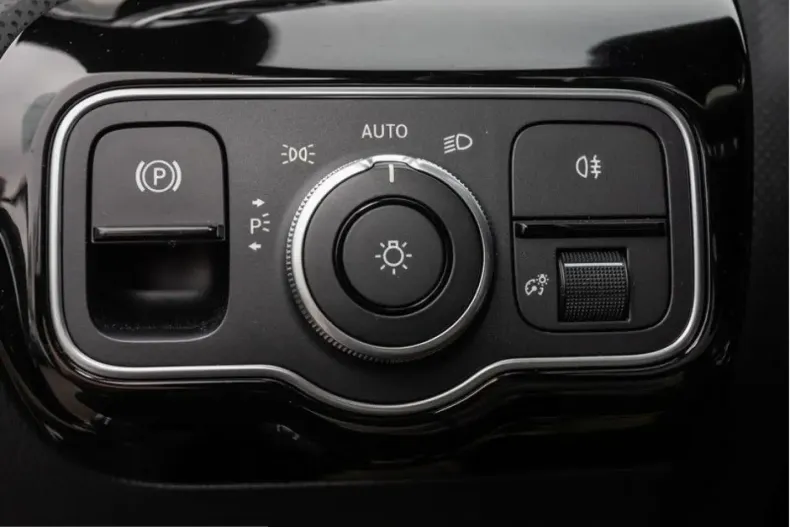 Mercedes-Benz CLA 45 AMG (Clasa CLA) din 2024 cu 12.458 km - oferta MER207911 - foto 22