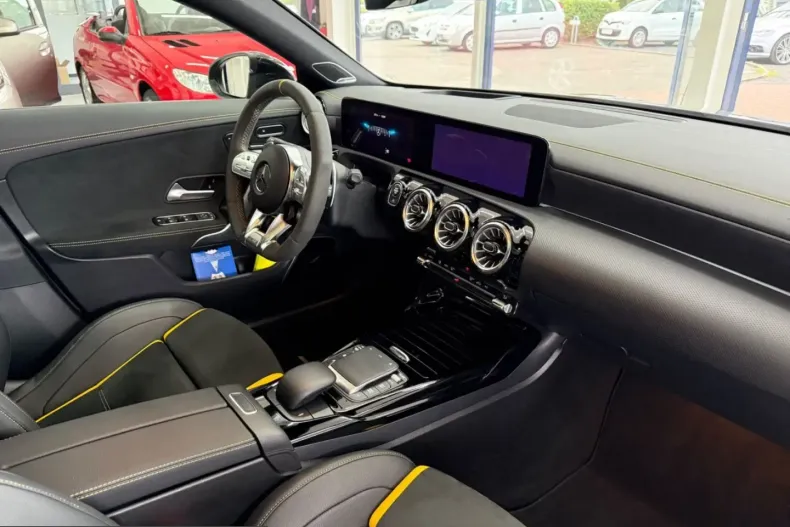 Mercedes-Benz CLA 45 AMG (Clasa CLA) din 2024 cu 17.500 km - oferta MER207912 - foto 5