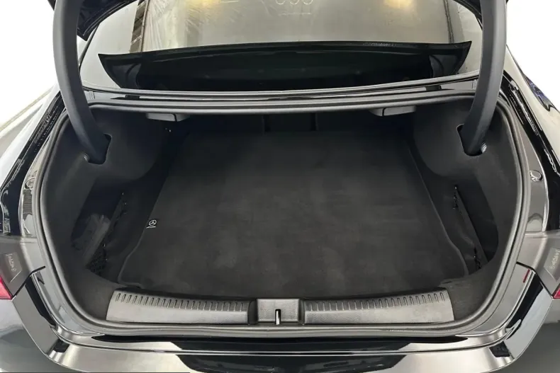 Mercedes-Benz CLA 35 AMG (Clasa CLA) din 2024 cu 10.318 km - oferta MER207914 - foto 6