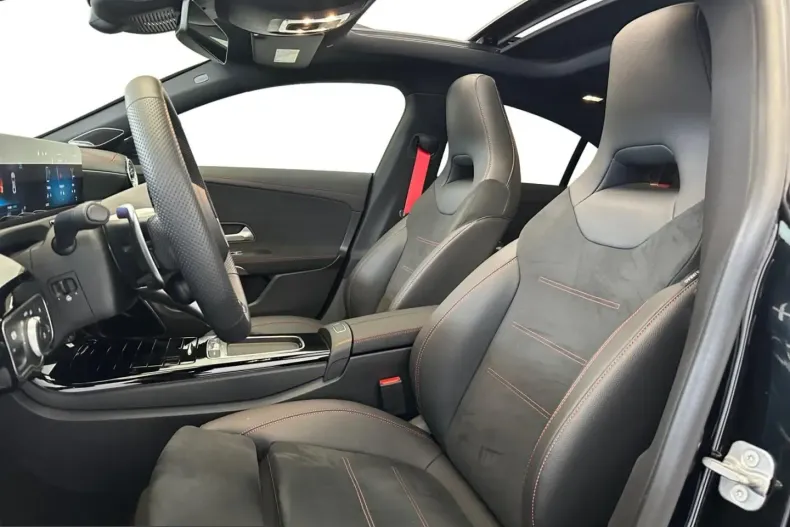 Mercedes-Benz CLA 35 AMG (Clasa CLA) din 2024 cu 10.318 km - oferta MER207914 - foto 11