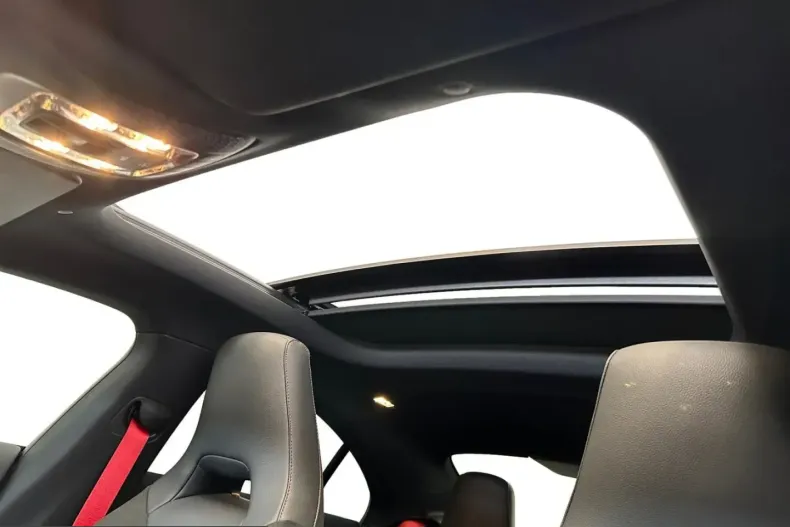 Mercedes-Benz CLA 35 AMG (Clasa CLA) din 2024 cu 10.318 km - oferta MER207914 - foto 13