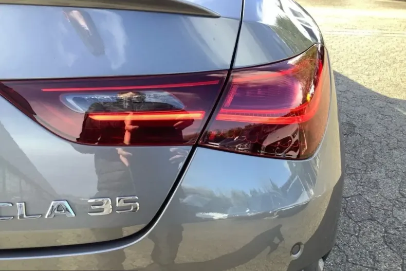 Mercedes-Benz CLA 35 AMG (Clasa CLA) din 2024 cu 23.433 km - oferta MER207915 - foto 12