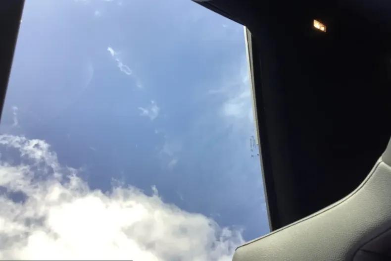 Mercedes-Benz CLA 35 AMG (Clasa CLA) din 2024 cu 23.433 km - oferta MER207915 - foto 18