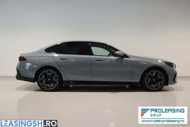 BMW 520d (Seria 5) din 2023 cu 40.172 km - oferta BMW207917 - foto 3