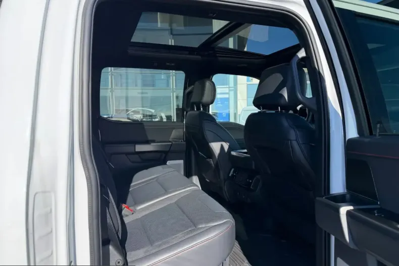 Ford F 100 din 2025 cu 5.000 km - oferta FOR207929 - foto 14